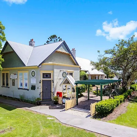 The Old Bank Gladstone Licensed Restaurant & Boutique Accommodation-2