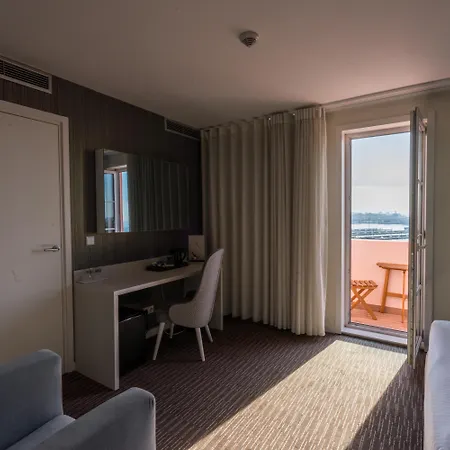 The One Grand Hotel Da Povoa - By Mhmb Hospitality-3