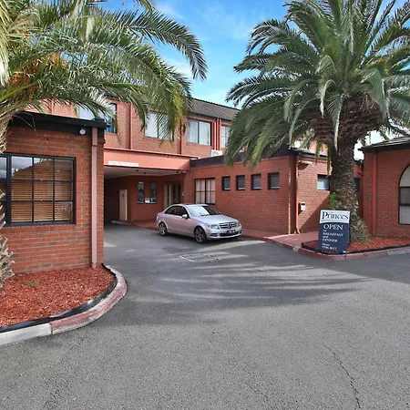 Comfort Hotel Dandenong-2