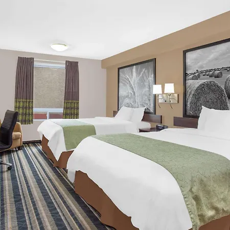 Super 8 By Wyndham Brandon Mb-2