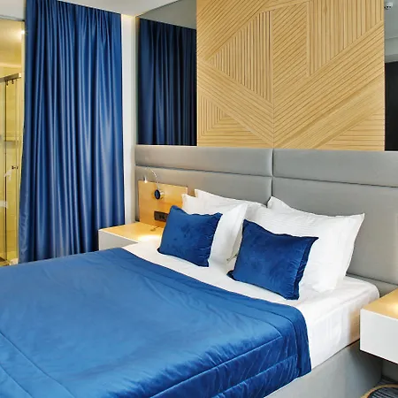 Sky Hotel-2