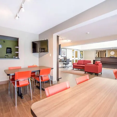 Comfort Inn Kirkland Lake-2