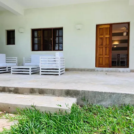 Gecko Resort-2