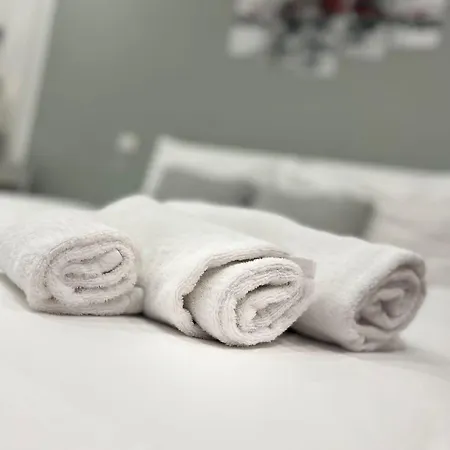 One Hundred Rooms-3