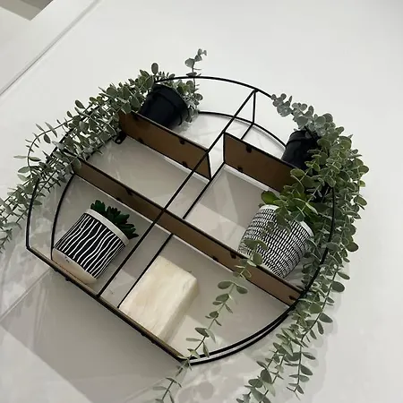 One Hundred Rooms-2
