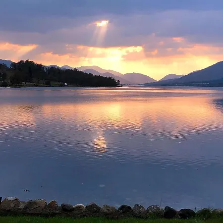 Linnhe Lochside Holidays-2