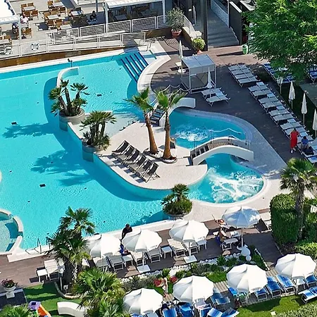 Majestic Beach Hotel&Wellness-3