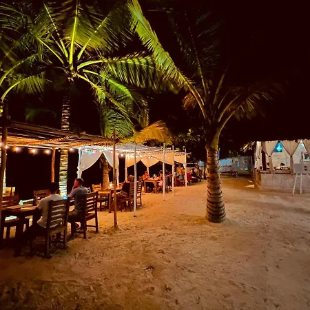 White Dream Lodge & Restaurant, Beach Front, Ocean View-2
