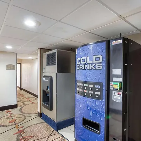 Quality Inn Albany Colonie-3