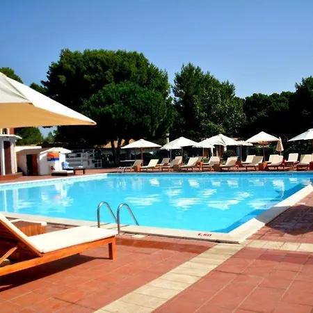 Porto Pino Club-2