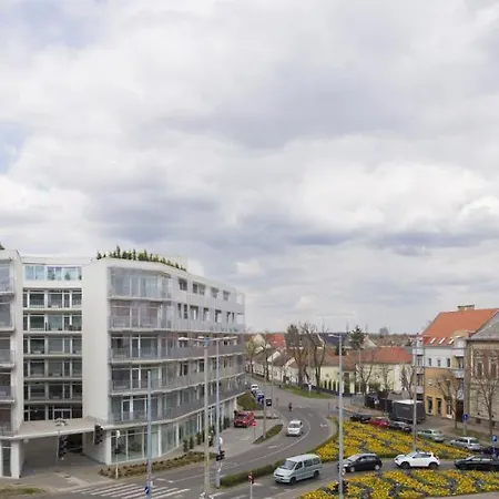 Parizs Garden Apartments-2