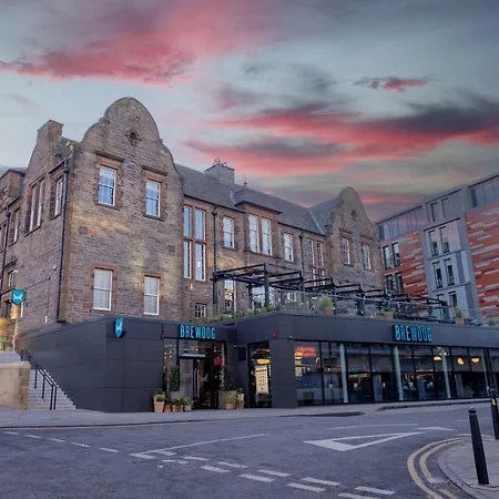 Brewdog Doghouse Edinburgh-2