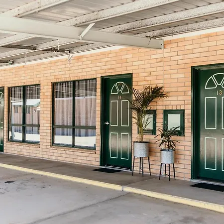 Oasis Motor Inn Blackall-3