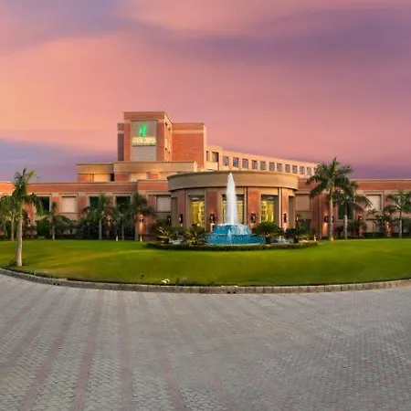 Nirvana Luxury Hotel L Ludhiana-2