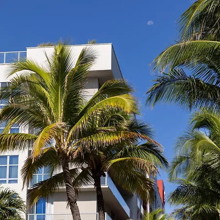 Costa Hollywood Beach Resort - An All Suite Hotel-3
