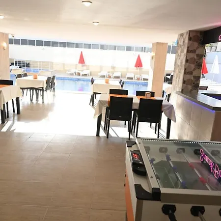 Roxx Royal Hotel-3