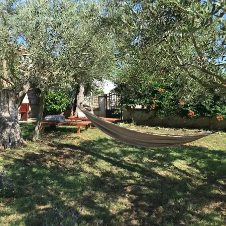 Farmhouse Cubani-3
