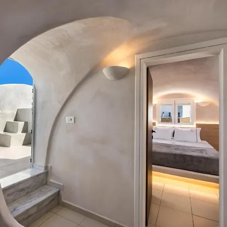 Aelia Luxury Suites-2