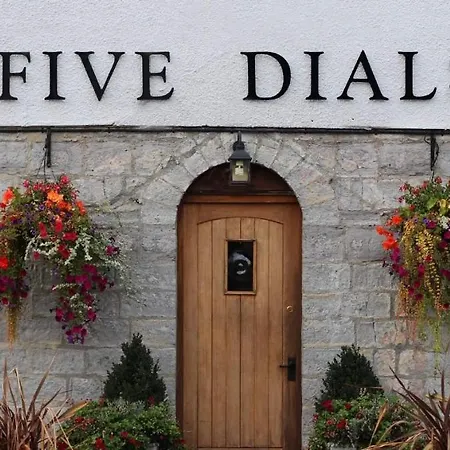 The Five Dials Inn-3