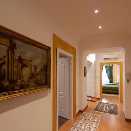 Venus Inn Rome Guest House-3
