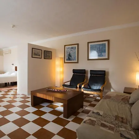 Hotel Cal Naudi-3