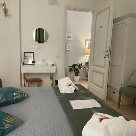 Ad Cavour Luxury Rooms - By Ad Roma-2