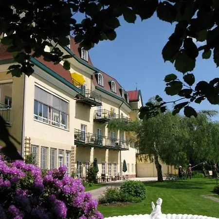 Kurhaus Dr. Petershofer-3