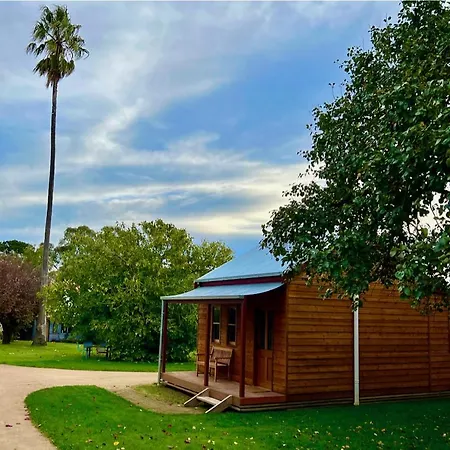 Tread Lightly Willunga Cabins-3