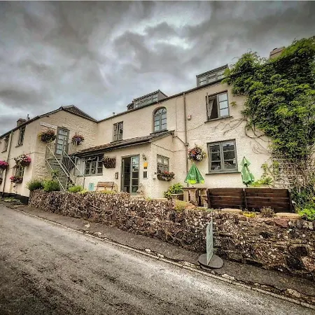 The Royal Oak Inn-3