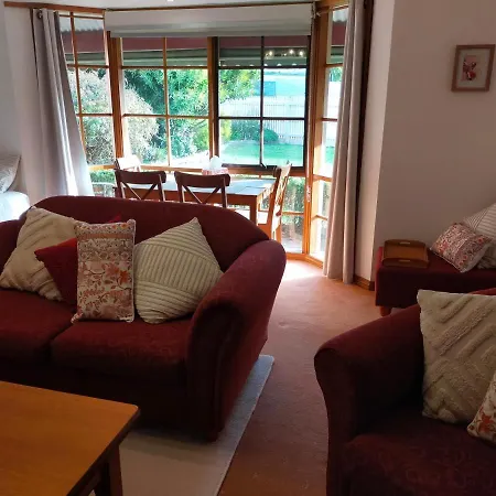 Dunstans Guest House-3