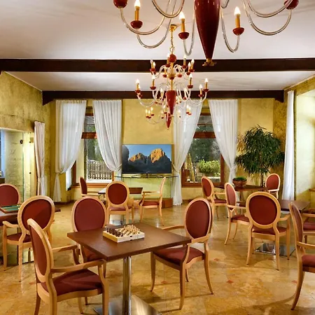 Carlo Magno Hotel Spa Resort-3
