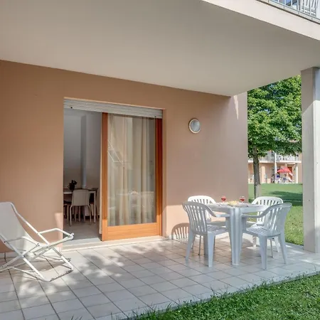 Residence Villaggio Tiglio-2