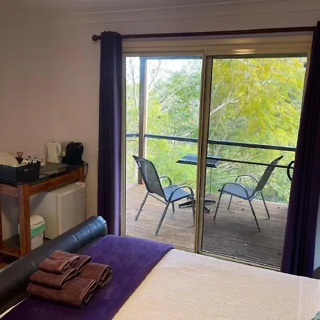 Tambaridge Bed & Breakfast-3