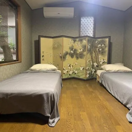 Old Japanese House-3