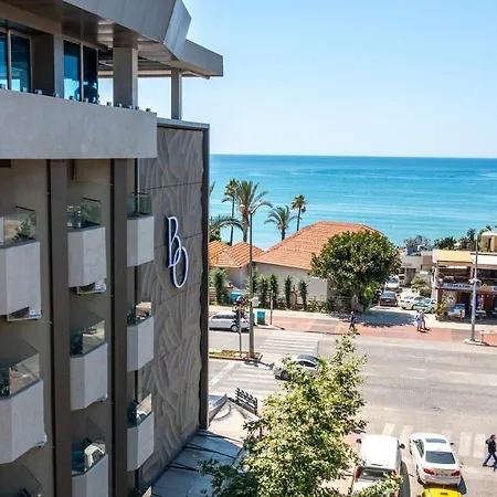 Bueyuek Hotel (Adults Only)-2