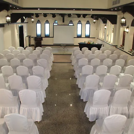 Arabian Courtyard Hotel & Spa-2