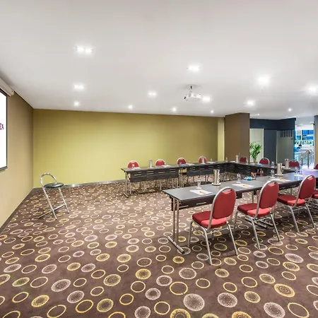 Crowne Plaza Canberra By Ihg-2