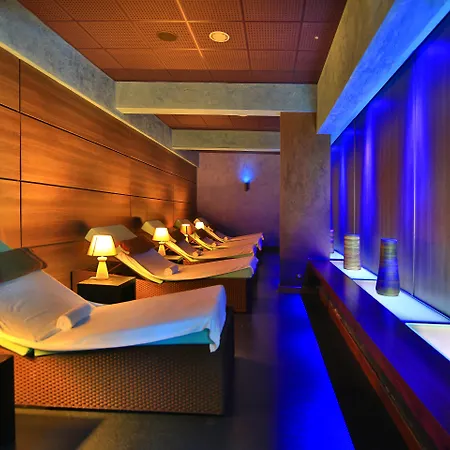 Mahogany Hotel Residence & Spa-3