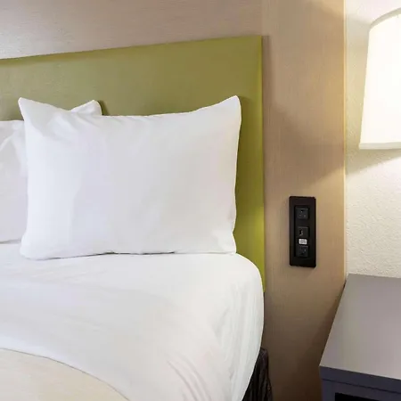Country Inn & Suites By Radisson, Fargo, Nd-3