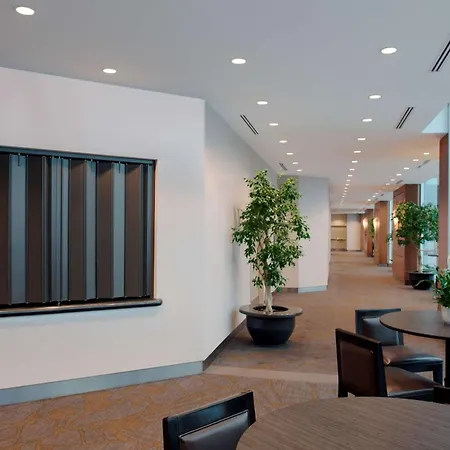 Hilton Suites Toronto-Markham Conference Centre & Spa-2