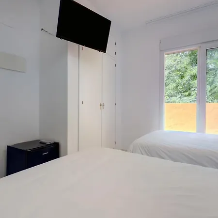 Hostal 37-3