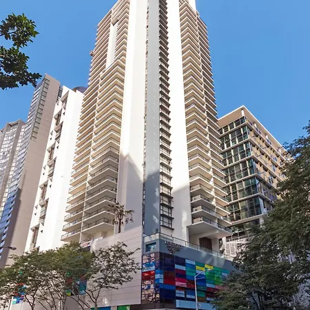 Oaks Brisbane River City Suites-2
