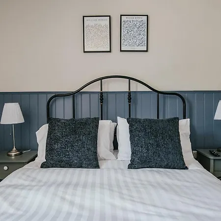 Miresfield Farm Bed & Breakfast-2