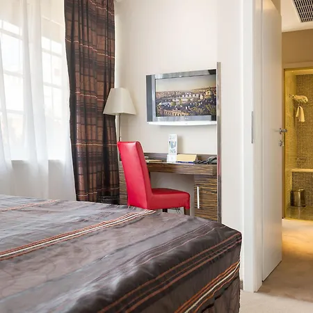 EA Hotel Crystal Palace-2