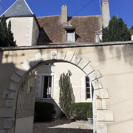 Le Logis de Saint Cyr-2