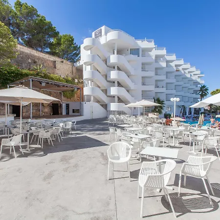 Fergus Style Cala Blanca Suites-3