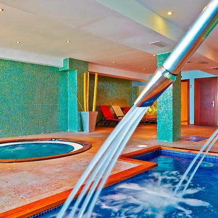 Flamboyan Caribe Hotel & Spa-3