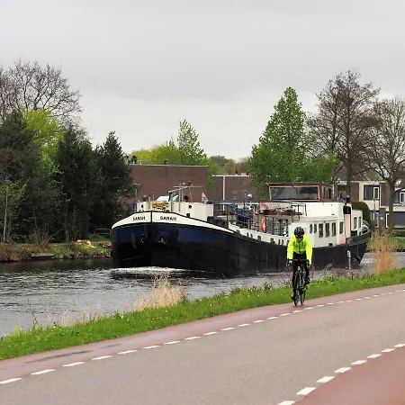 hotelboat Sarah Groningen-2