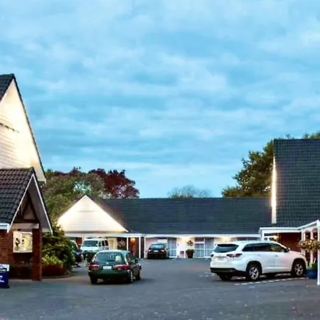 Palm Court Motor Inn-3