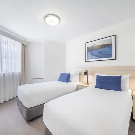 Oaks Sydney Castlereagh Suites-2